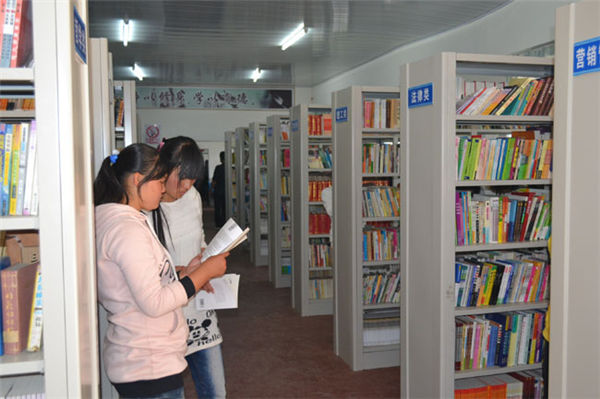 图4：学校图书馆